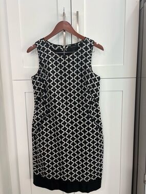 White House Black Market Black & White Geometric Sheath Dress